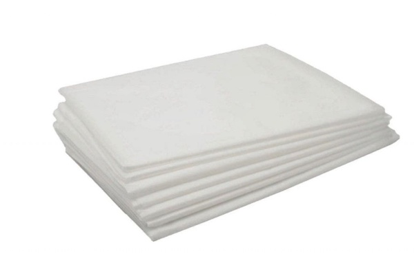 Простыни 80*200 в сложении белые SMS (20шт/уп.)